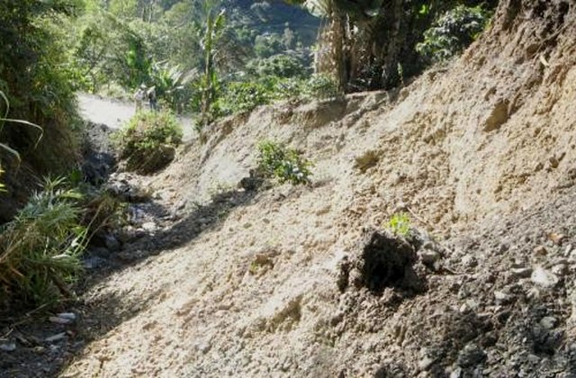 Puntos críticos Nariño — deslizamiento en red vial secundaria
